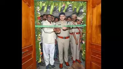 ఆచంట: పెనుమంట్ర పోలీస్ స్టేషన్ నూతన భవనాన్ని ప్రారంభించిన జిల్లా ఎస్పీ అద్నాన్ నయీం అస్మి