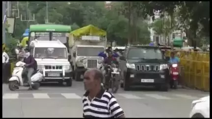 खुडैल: इंदौर में यातायात को लेकर फिर होगी सख्ती, कलेक्टर ने दिए संकेत, अतिक्रमण मुक्त होंगे फुटपाथ