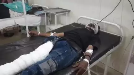 मिहोना: मानपुरा के पास ट्रैक्टर ने स्कूटी को टक्कर मारी, स्कूटी सवार तीन लोग घायल