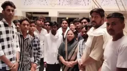 सूरजगढ़: राजकीय महाविद्यालय की समस्याओं को लेकर छात्र प्रतिनिधिमंडल ने नगर पालिका चेयरमैन से की मुलाकात