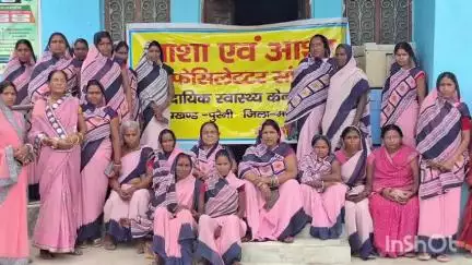 पुरैनी: पुरैनी प्रखंड में आशा कार्यकर्ताओं की विभिन्न मांगों को लेकर पांच दिवसीय हड़ताल गुरुवार को भी जारी रही