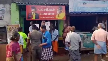 சாத்தான்குளம்: சாத்தான்குளம் மெயின் பஜார் பகுதியில் கடையில் பயங்கர தீ விபத்து