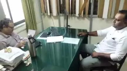 काटोल: भारतीय जनता मजूर सेल तर्फे सहाय्यक कामगार आयुक्त यांना त्यांच्या कार्यालयात जाऊन देण्यात आले निवेदन