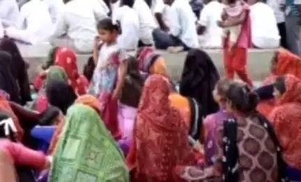 केरेडारी: पंचायत भवन में लोकल सेल को जल्द शुरू करने की मांग