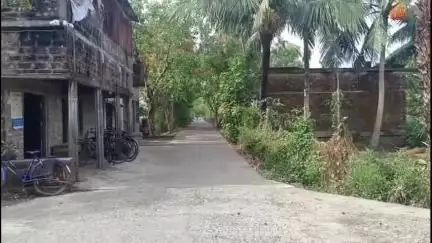 নামখানা: গতকাল মৌসুনি দ্বীপের আকাশে আলোর রশ্মি দেখে আতঙ্কে এলাকার মানুষ তবে আজ  আকাশে কোন আলোর রশ্মি দেখা মেলেনি