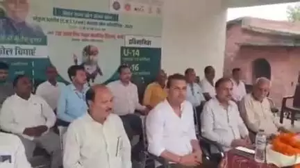 कटेया: सीआरसी पीएम विद्यालय श्री बच्चन मिश्र उच्चतर माध्यमिक विद्यालय में संकुल स्तरीय मशाल खेल प्रतियोगिता का आयोजन