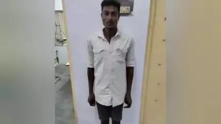 மானாமதுரை: வைகை ஆற்றின் கரையோரத்தில் டாஸ்மாக் கடையில் தீ வைத்தவர் கைது போலீசார் விசாரணை
