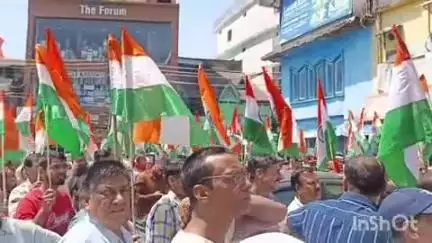 पालमपुर: पालमपुर विधानसभा में भाजपा की प्रदेश महामंत्री त्रिलोक कपूर की अध्यक्षता में निकाली गई तिरंगा यात्रा