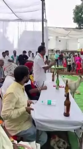 बास्तानार: चित्रकोट नाका सील किए जाने के विरोध में पीसीसी चीफ दीपक बैज ने आम सभा को संबोधित किया, SDM से पूछे सवाल