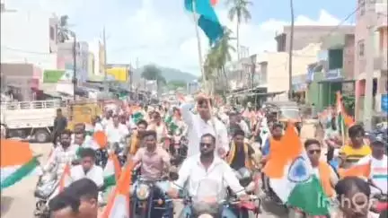 ସୋରଡା: -ସୋରଡ଼ା ବ୍ଳକ ର ଏକଲପୁର ମଣ୍ଡଳ ରେ ବିଜେପି ର ପରାକ୍ରମ ଶୋଭାଯାତ୍ରା ଅନୁଷ୍ଠିତ,ଭାରତୀୟ ସେନା ଙ୍କୁ ଶୁଭେଚ୍ଛା ଜଣାଇଲେ ଭାରତୟ ନାଗରିକ