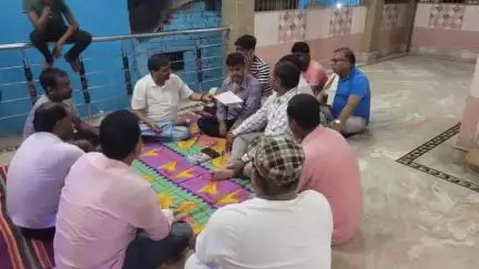 पूसा: वैनी बाजार में व्यवसायियों द्वारा विभिन्न मुद्दों पर एक बैठक का आयोजन