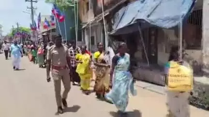 பட்டா வழங்க கோரி பொதுமக்கள் பேரணியாக சென்று வட்டாட்சியரிடம் மனு
#localissue