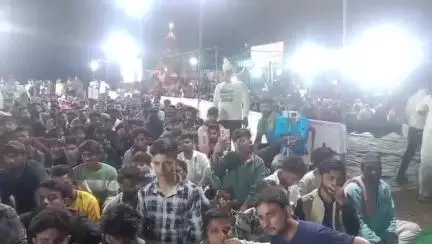 ठीकरी: पीर बाबा बैडी पर हजरत खलील मस्तान के उर्स में महफ़िले शमा का हुआ आयोजन, कव्वालों ने बांधा समां