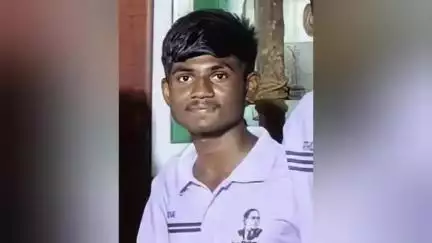 சாத்தான்குளம்: புதுக்கிணறு பகுதியில் 10ம் வகுப்புக்கு செல்ல இருந்த மாணவன் கலைக்கொல்லி மருந்து குடித்து சிகிச்சை பெற்று வந்த நிலையில் அரசு மருத்துவமனை உயிரிழப்பு