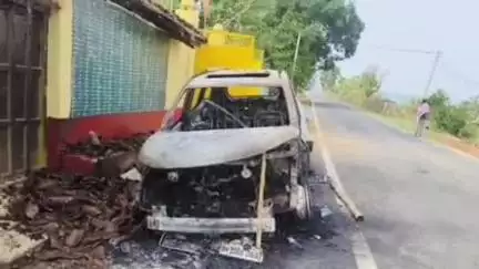 बिशुनपुर: बनारी व लापु में अज्ञात अपराधियों ने एक्सयूबी कार और ट्रैक्टर में आग लगाई
