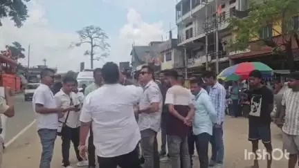 মৰাণ: দুলীয়াজান অভিমুখী বীৰ লাচিত সেনাৰ অৰ্ধ শতাধিক কৰ্মকৰ্তাক মৰাণত আটক মৰাণ আৰক্ষীৰ