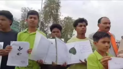कुरई: पेंच टाइगर रिजर्व के रुखड़ बफ़र क्षेत्र के ग्रामों में जैव विविधता पर आधारित कार्यक्रमों का किया जा रहा है आयोजन