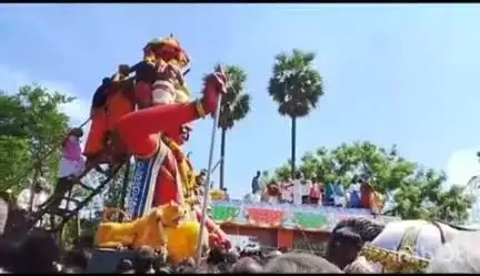 வேப்பந்தட்டை: அயன்பேரையூரில் ஸ்ரீ முனியப்பர் கோயிலில் கும்பாபிஷேகம்- ஏராளமான பக்தர்கள் பங்கேற்பு