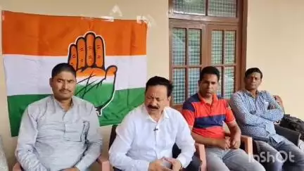 रानीखेत: कांग्रेस प्रदेश अध्यक्ष करन माहरा ने रानीखेत में प्रेस वार्ता में कहा- अस्पताल में नई मशीनरी केवल उद्घाटन तक सीमित