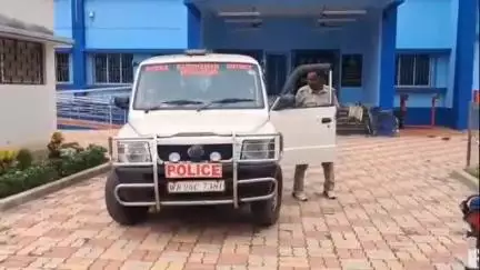 পূর্বস্থলী ১: নসরতপুর পঞ্চায়েতের প্যাড ও প্রধানের সই জাল করে ভুয়ো ওয়ারিশন সার্টিফিকেট তৈরি করায় গ্রেপ্তার ২