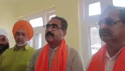 स्वारघाट: ऑपरेशन सिंदूर की सफलता पर भाजपा लोअर मंडल श्री नैना देवी जी ने स्वारघाट में निकाली तिरंगा यात्रा