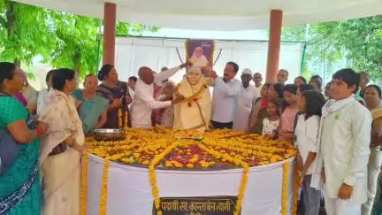 पानसेमल: श्री कांता विकलांग सेवा ट्रस्ट झाकर में पद्मश्री कांता दीदी की पुण्यतिथि मनाई गई, संस्था के पदाधिकारी उपस्थित थे