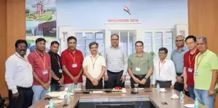 भारतीय प्रशासनिक सेवा के नवप्रोन्नत 
10 प्रशिक्षु अधिकारियों ने भारत दर्शन के दौरान पटना में जिलाधिकारी, पटना से भेंट वार्ता की तथा जिला और राज्य के बारे में विभिन्न विषयों पर विमर्श किया।