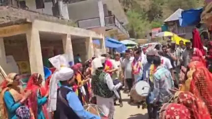 पधर: लखदाता छिंज मेला के खेलकूद समापन समारोह में भाजपा पर्यटन प्रकोष्ठ के प्रदेश संयोजक ज्योति कपूर पहुंचे