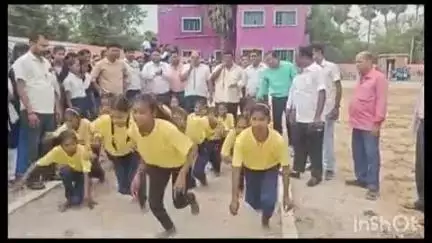 अमैया पंचायत के सी आर सी स्तर पर आयोजित खेलकूद प्रतियोगिता में छात्राओं ने बेहतर प्रदर्शन किया
