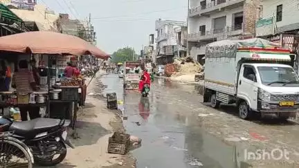 राई: स्टेट हाइवे बहादुरगढ़ पर बढमलिक के पास हुए जलभराव की समस्या ने राहगीरों की बढाई परेशानी #jansamasya
