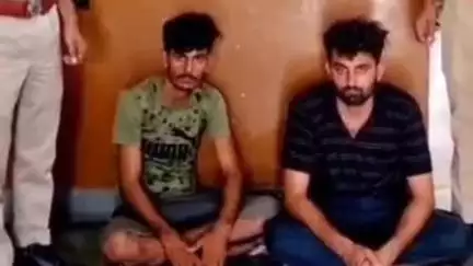 विजयनगर: विजयनगर थाना पुलिस ने अवैध शराब की तस्करी करते 2 आरोपियों को किया गिरफ्तार, शराब के साथ एक ट्रक (कंटेनर) को किया ज़ब्त