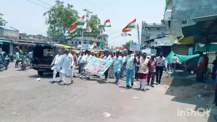 थांदला: थांदला में कांग्रेस ने सेना के सम्मान में निकाली 'जय हिंद यात्रा', पूर्व केंद्रीय मंत्री कांतिलाल भूरिया हुए शामिल