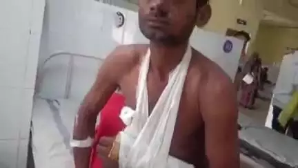 खरगापुर: कुड़ीला रोड पर सड़क हादसे में एक व्यक्ति हुआ घायल, CHC से जिला अस्पताल किया गया रेफर