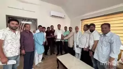 चकराता: लाभांश और भाड़ा नहीं मिलने पर राशन डीलर राशन नहीं उठाएंगे