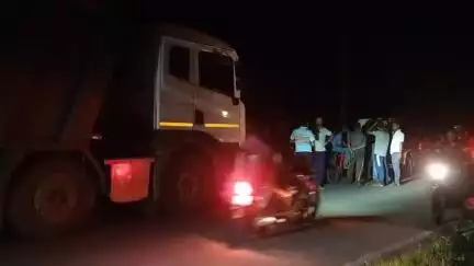 ময়ূরেশ্বর ২: কোটাসুরে বিকট শব্দে বাস্ট ডাম্পারের টায়ার, সেই শব্দে বাঁকলো গাড়ির দরজা ভাঙলো কাঁচ! জখম ১ গাড়ি চালক