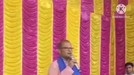 বিষ্ণুপুর ২: চক বোরহান শীতলা মঙ্গল ক্লাবের পরিচালনায় বস্ত্র বিতরণী ও সাংস্কৃতিক অনুষ্ঠানের আয়োজন করা হয় উপস্থিত হন নব কুমার বেতাল