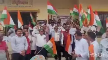 ખેરગામ: ખેરગામ રામજી મંદિરથી ભવ્ય તિરંગા યાત્રા યોજાઈ જેમાં ધારાસભ્ય નરેશ પટેલ ઉપસ્થિત રહ્યા