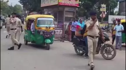 केवटी रनवे: दिल्ली मोड़ तक डीएसपी अवधेश कुमार के नेतृत्व में वाहन चेकिंग अभियान, ₹45 हजार का जुर्माना