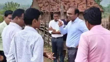 सिरोंचा: सिरोंचा तालुक्यात सोमनूर, अंकिता, आसरअली या ग्रामपंचायतींना मुख्य कार्यकारी अधिकारी सुहास गाडे यांनी दिल्या भेटी