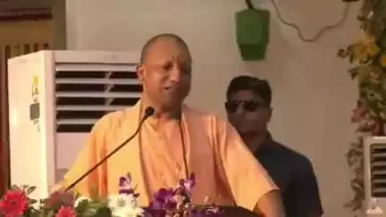 यूपी के सीएम योगी आदित्यनाथ ने कहा 75 वर्ष बहुत जी लिया पाकिस्तान अब उसका समय आ गया है देखें पूरा वीडियो