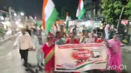 বলাগড়: ভারতের বীর সেনাদের প্রতি শ্রদ্ধা জানিয়ে হুগলির বলাগরে তিরঙ্গা যাত্রা করল বিজেপি