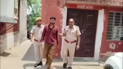 मनिया: मनिया थाना इलाके से चोरी के मामले में वांछित आरोपी को किया गया गिरफ्तार