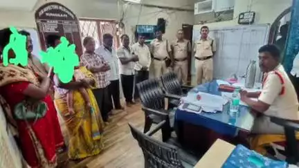 మునగాల: హైవే పక్కన మద్యం అమ్మితే కఠిన చర్యలు, నిర్వహకులకు కౌన్సెలింగ్ ఇచ్చిన మునగాల ఎస్సై ప్రవీణ్ కుమార్