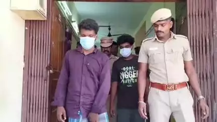 சிதம்பரம்: சிதம்பரத்தில் சலூன் கடைக்காரர் வெட்டி படுகொலை செய்யப்பட்ட சம்பவத்தில் இருவர் கைது
