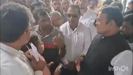कर्जत: खासदार श्रीरंग बारणे यांच्याकडून कर्जत आणि नेरळ स्थानकाची पाहणी
स्थानक परिसरातील स्थानिक नागरिकांच्या समस्यांनी घेरले
