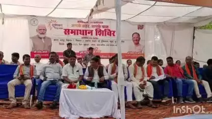 बास्तानार: सुशासन तिहार के तहत ग्राम आँजर में समाधान शिविर का आयोजन, विधायक विनायक गोयल हुए शामिल