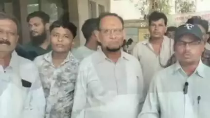उमरखेड: साक्षी अंबिका नगर येथील नगरिकांचे मूलभूत सुविधांच्या मागणीसाठी नगरपालिकेत ठिय्या आंदोलन