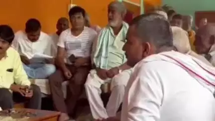 बेलसंड: चंदौली गांव में जनता दल यूनाइटेड के पूर्व जिलाध्यक्ष ने सुनी लोगों की समस्याएं