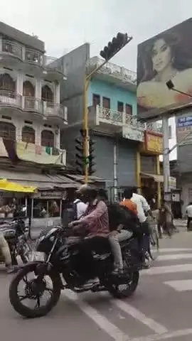 मोतिहारी शहर के जानपुल कचहरी चौक पर शुरू कर दिया गया है ट्रैफिक light जाम से मिलेगा निजात