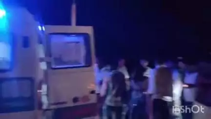 ओसियां: ओसियां में बासनी सर्किल के पास दो कारों में भिड़ंत, 6 से 7 लोग घायल